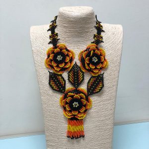 Huichol 3D Flower Necklace (Black/Yellow)